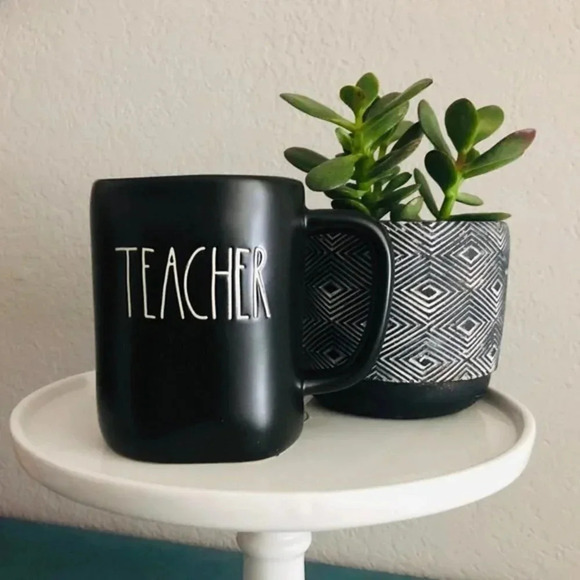 NWT! Rae Dunn TEACHER Mug - Picture 1 of 5